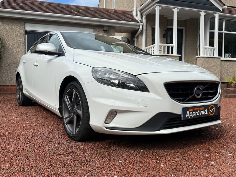 2016 Volvo V40 D2 [120] R DESIGN Nav 5dr HATCHBACK Diesel Manual