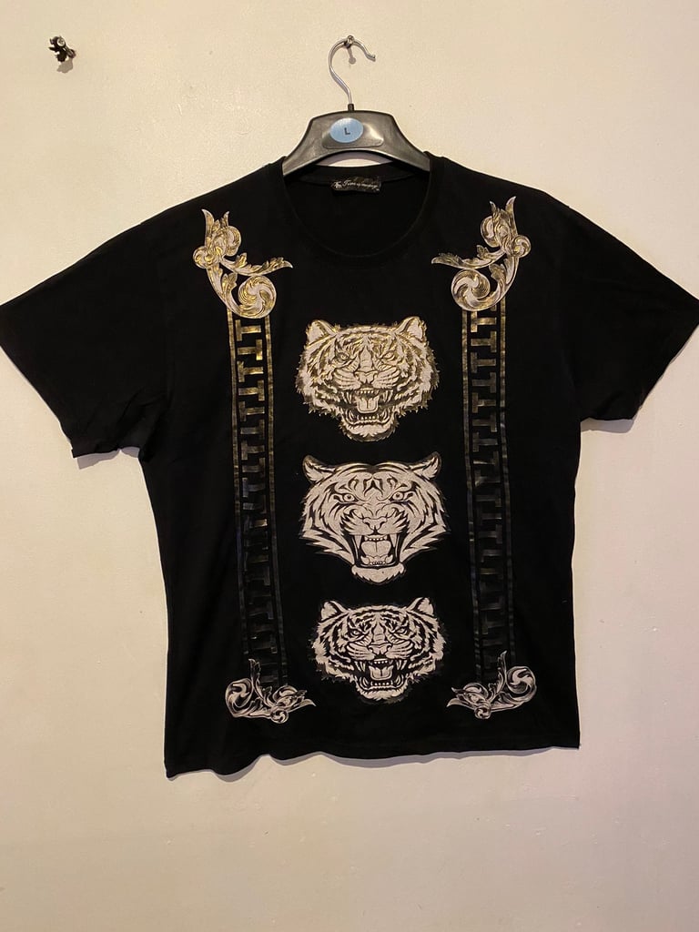 image for “Time is money” Black/Gold T-shirt