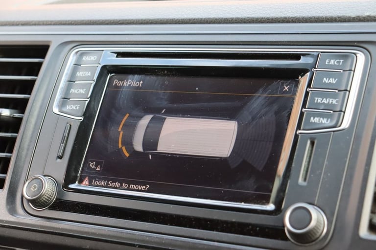 2017 17 VOLKSWAGEN TRANSPORTER 2.0 BITDI T32 BLUEMOTION TECH WINDOW VAN 4DR DIES