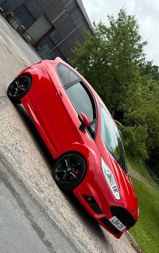 Ford, FIESTA, Hatchback, 2014, Manual, 1596 (cc), 3 doors