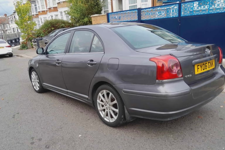 Toyota AVENSIS 2006 2.0 petrol automatic 