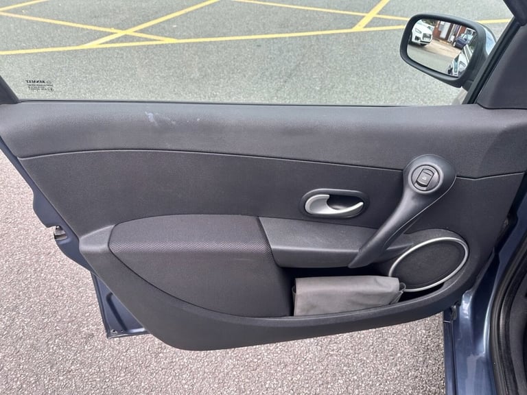2007 Renault Clio 1.2 TCe 16v Dynamique Hatchback 5dr Petrol Manual (139 g/km, 100 bhp) Hatchback... - Image 8