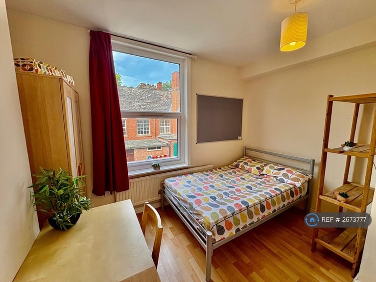 5 bedroom house in Chilwell Street, Nottingham, NG7 (5 bed) (#2673777)