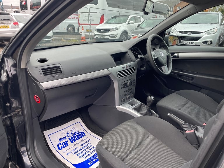 * 2007 VAUXHALL ASTRA 1.4L SXI 5 DOOR + 14 SERVICES + LONG MOT + HPI CLEAR *