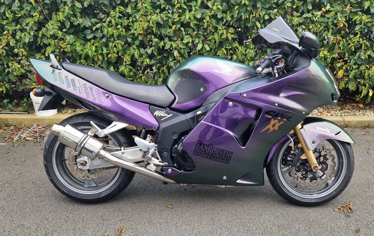 Honda Blackbird CBR1100 XX, 1999, 1137 (cc)