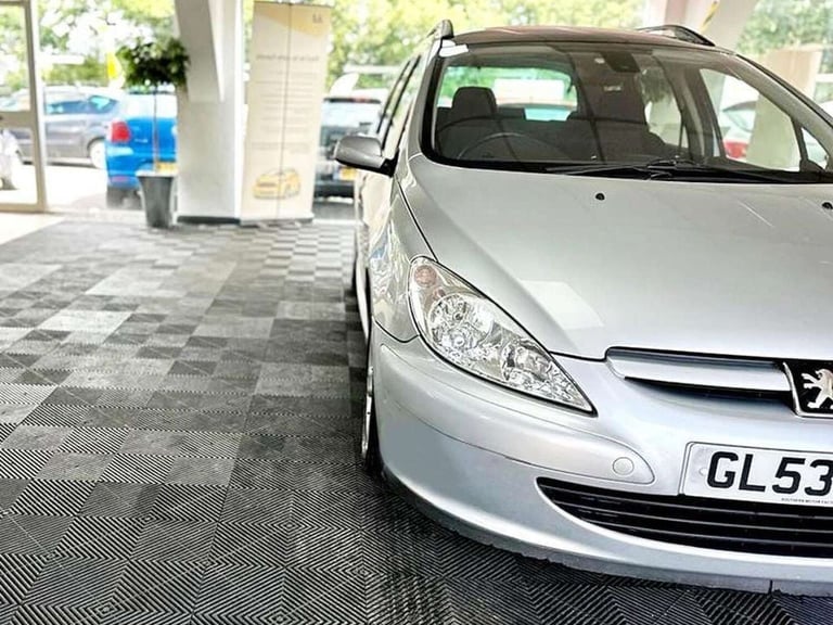 2003 Peugeot 307 1.6 SE 16v 5 seats 5dr [AC] ESTATE PETROL Manual