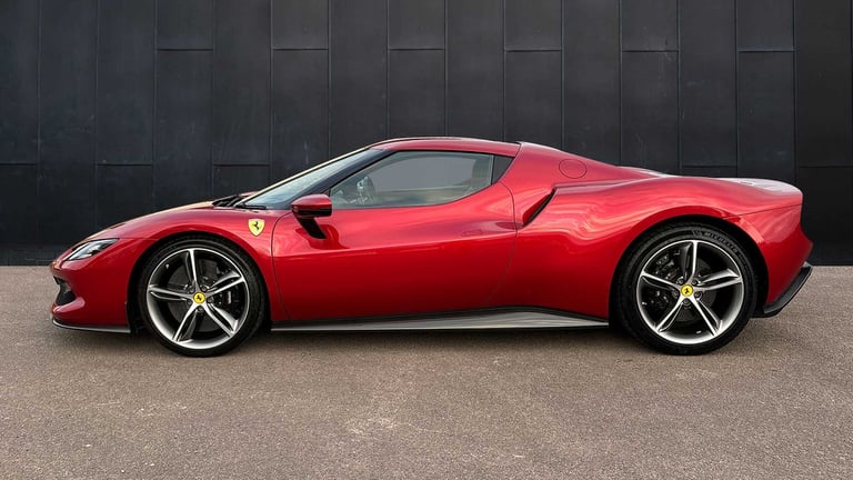 2022 Ferrari 296 GTB 3.0T V6 7.45kWh F1 DCT Euro 6 (s/s) 2dr Coupe Plug-In Hy Automatic
