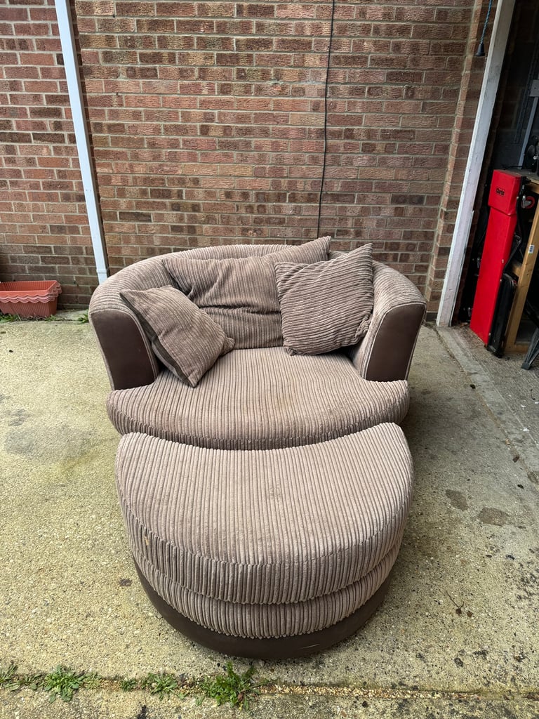 Dfs swivel cuddle discount chair