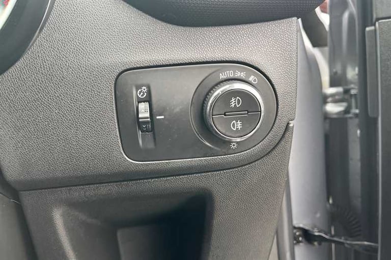 2022 Vauxhall Crossland 1.2i Turbo (110 PS) Ultimate 5 Door Petrol SUV *** 1 Owner / Full Vauxhal...