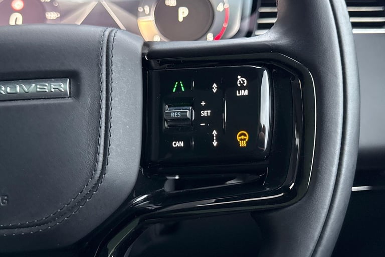 2023 Land Rover Range Rover Sport 3.0 D300 MHEV Dynamic SE SUV 5dr Diesel Auto 4WD Euro 6 (s/s) (...