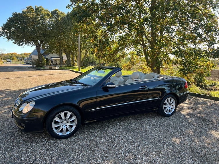 2006 Mercedes-Benz CLK 3.0 CLK280 Elegance Cabriolet 7G-Tronic 2dr CONVERTIBLE Petrol Automatic