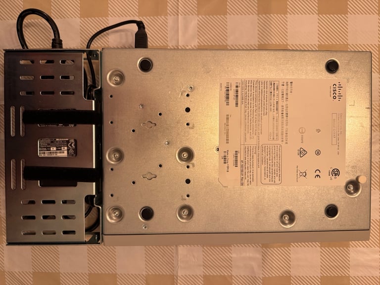 Cisco C1117-4PLTE C1117 Integrated Service Router inc Power Adapter