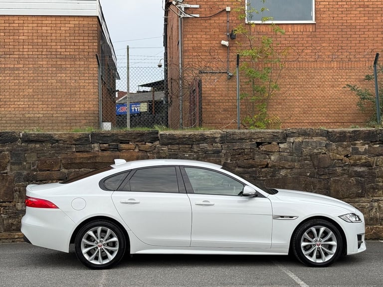 2016 Jaguar XF 2.0d R-Sport Auto Euro 6 (s/s) 4dr SALOON Diesel Automatic