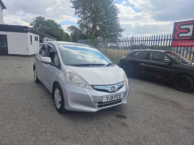 2025 Honda Fit HYBRID ELECTRIC Manual