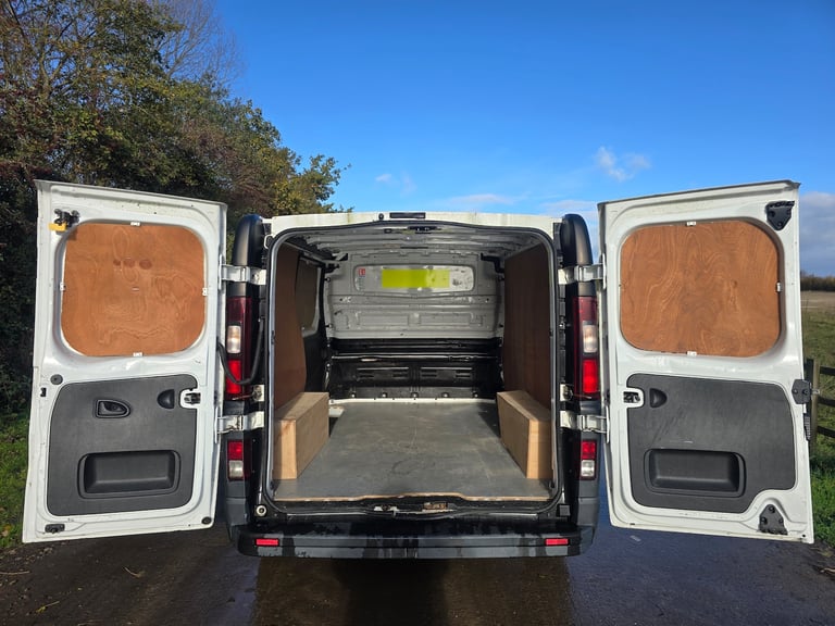 2014 Vauxhall Vivaro  Drives Perfect  3m MOT  150k miles