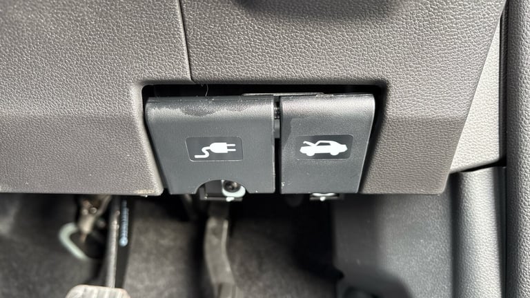 2025 Dacia Spring 27kWh Expression 65 48kW 5dr Auto Electric Hatchback Hatchback Electric Automatic