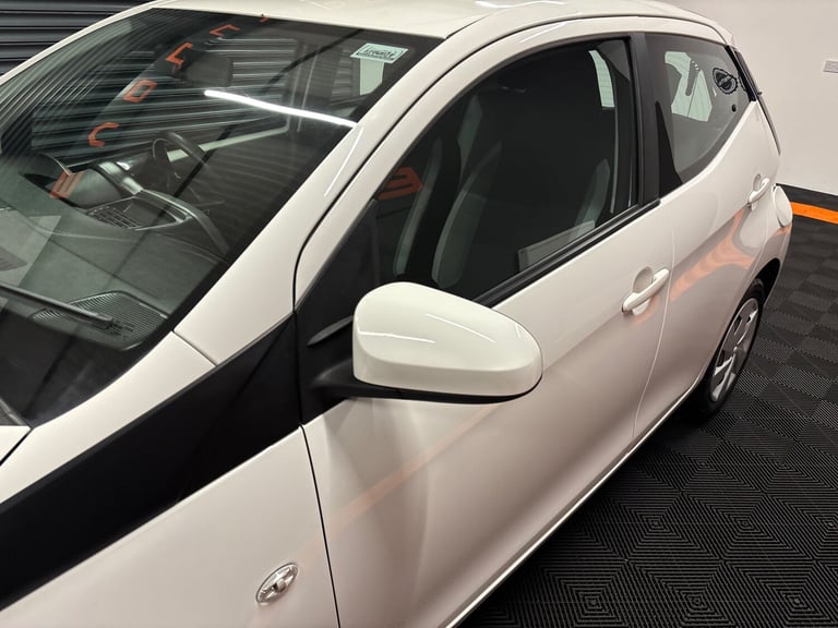 2018 Toyota AYGO 1.0 VVT-i X-Play 5dr HATCHBACK Petrol Manual