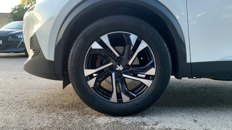 2021 Peugeot 2008 1.2 PureTech Allure SUV 5dr Petrol Manual Euro 6 (s/s) (100 ps) SUV Petrol Manual