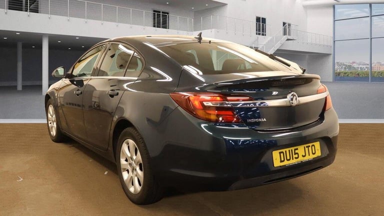  Vauxhall Insignia 1.8 16V SRi Nav Euro 5 5dr Petrol Manual
