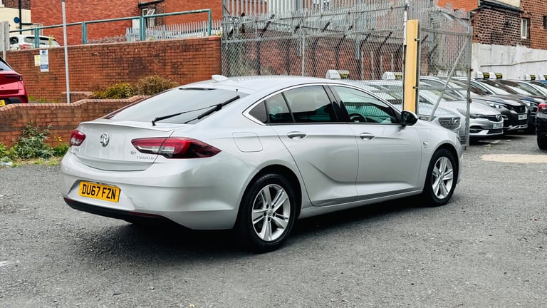 2017 Vauxhall Insignia SRI NAV 5-Door Diesel