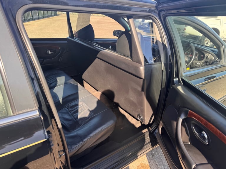 2003 Ford Dorchester Limousine   PETROL Manual