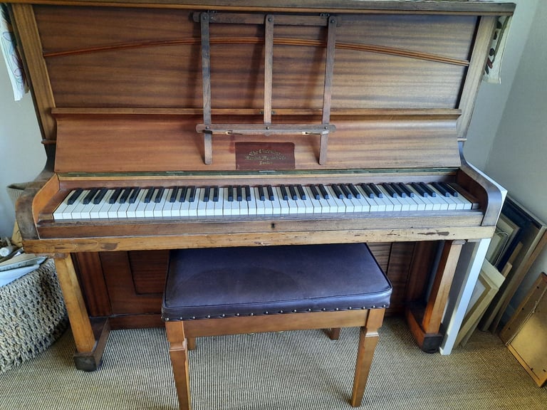 Upright piano free