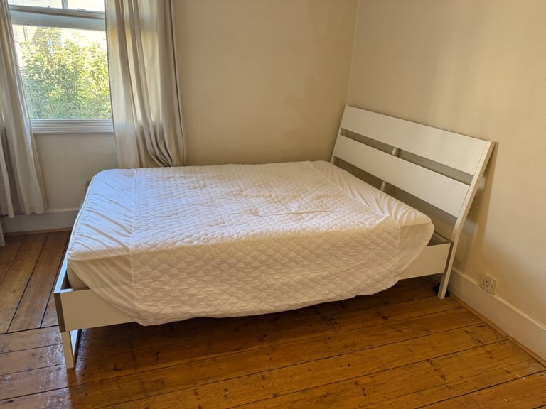 King size bed with mattress