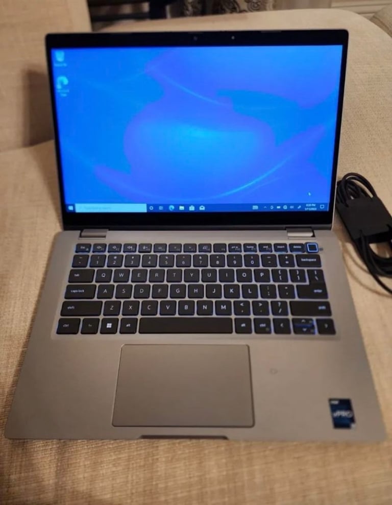 Dell Latitude 5330 Core i71265U 10 Cores 16GB 512GB SSD 13.3 Inch