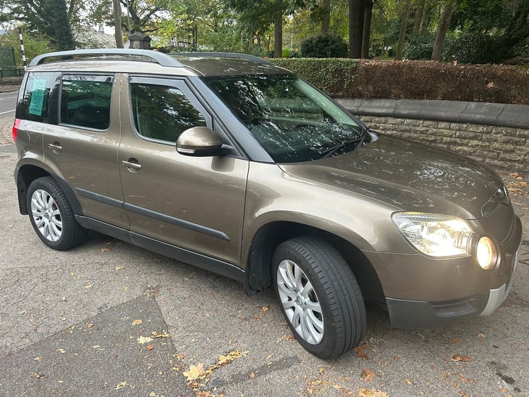 image for Skoda, YETI, Hatchback, 2010, Semi-Auto, (DSG) 1968 (cc), 5 doors