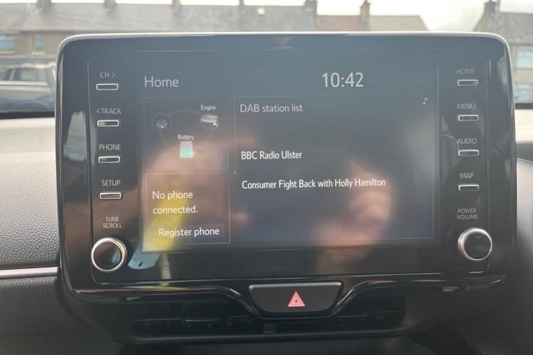 2022 Toyota Yaris Cross 1.5 Hybrid Icon 5dr CVT, Parking sensors, Media Screen, Sat Nav, Multifun...