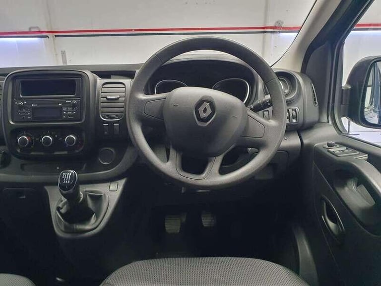 2021 Renault Trafic 2.0 dCi ENERGY SL28 Business 7 Seats 5dr MPV Diesel Manual