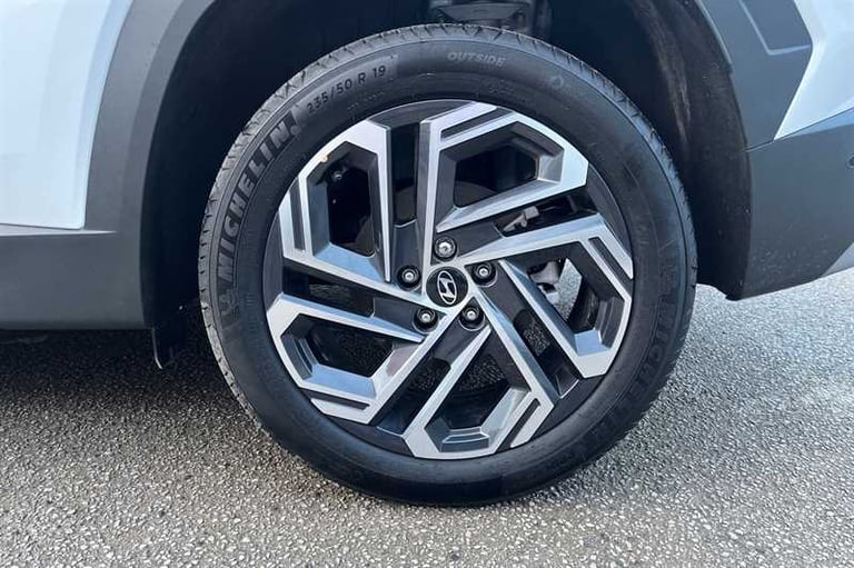 2025 Hyundai TUCSON 1.6T Hybrid Ultimate 5dr Auto ESTATE PETROL/ELECTRIC Automatic