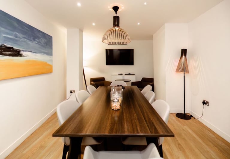 EC2R Spaces For 3 to 260 Desks - Private Offices to Rent in Bank