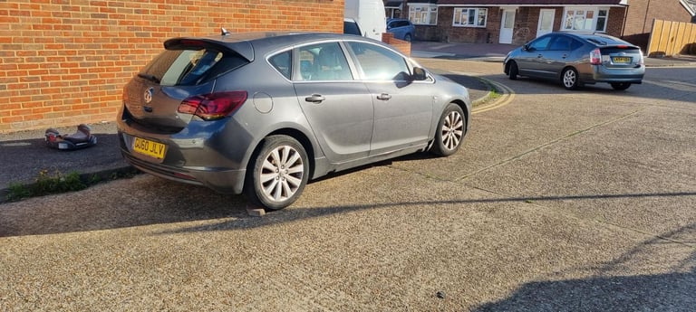 £500-ONO Vauxhall, ASTRA, Hatchback, 2010, Manual, 81,552 , 1598 (cc), 5 doors FOR SALES £500-ONO