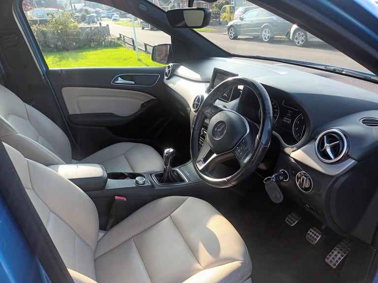 Mercedes-Benz, B CLASS, MPV, 2014, Manual, 1595 (cc), 5 doors