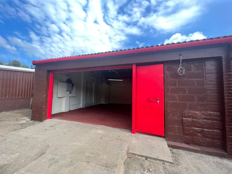 Workshop for Plumbers, Electricians & Trades - Near Wrexham Area, £175/week, No Deposit