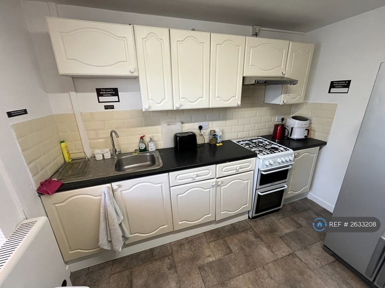 1 bedroom in Barnwood Road, Gloucester, GL2 (#2633208)