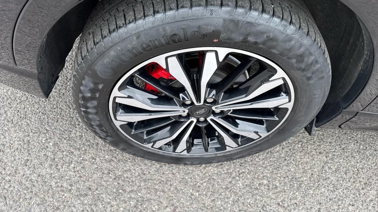  Ford Kuga 2.5 Duratec 14.4kWh ST-Line X Edition SUV 5dr Petrol Plug-in Hybrid CVT Eur Petrol/Ele...