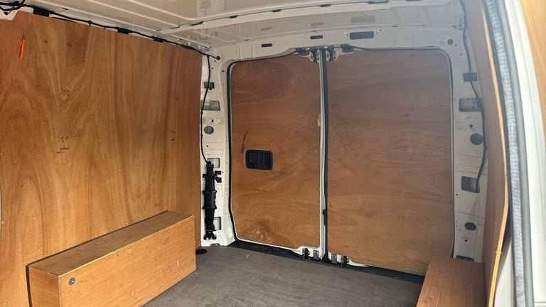 2021 Mercedes-Benz Vito 110CDI Progressive Panel Van FWD L2 Eu6 102 PANEL VAN Diesel Manual