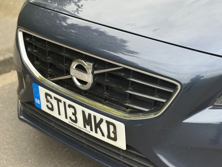 2013 Volvo V40 T3 SE 5dr HATCHBACK Petrol Manual