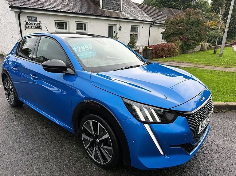 2022 Peugeot 208 1.2 PureTech 100 GT 5dr HATCHBACK Petrol Manual