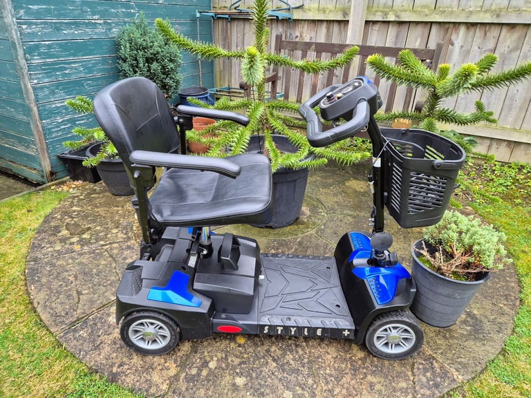 Mobility Scooter - VGC - Drive Style Plus - 4mph - Fits In Car Boot - Disability electric wheelchair