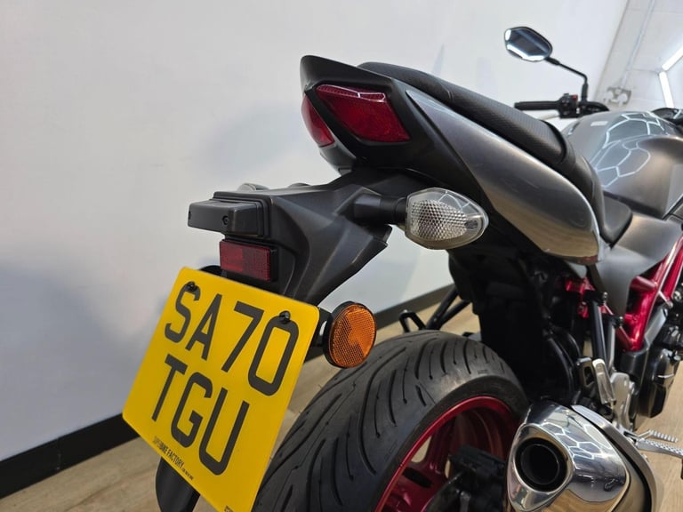 Suzuki SV650 Silver 2020 - ABS, Full Digital Display, Low Mileage