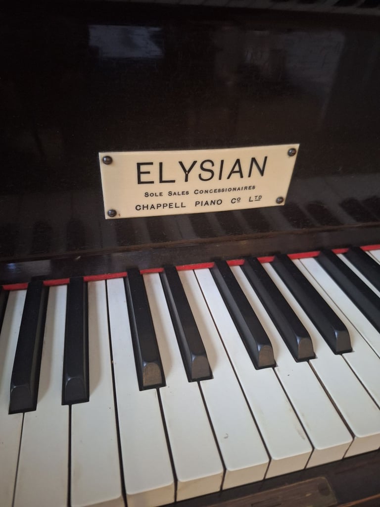 Elysium piano and stool