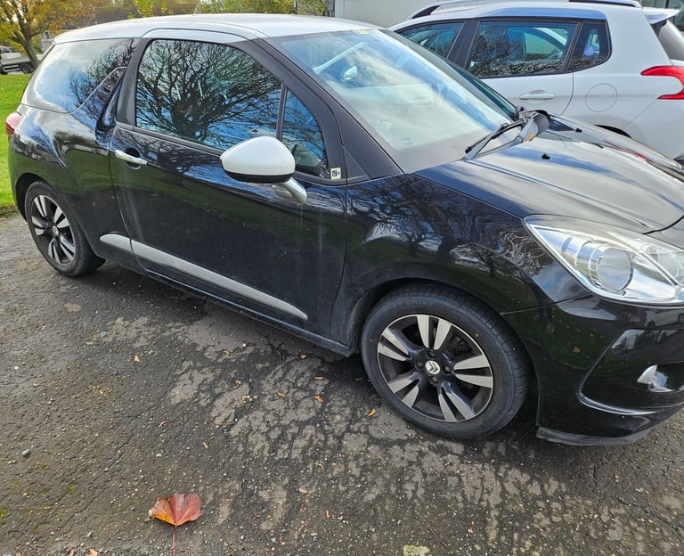 Citroen, DS3, Hatchback, 2015, Manual, 1560 (cc), 3 doors