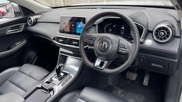 2024 MG HS 1.5 T-GDI SE 5dr DCT - Apple CarPlay/Android Auto  Petrol