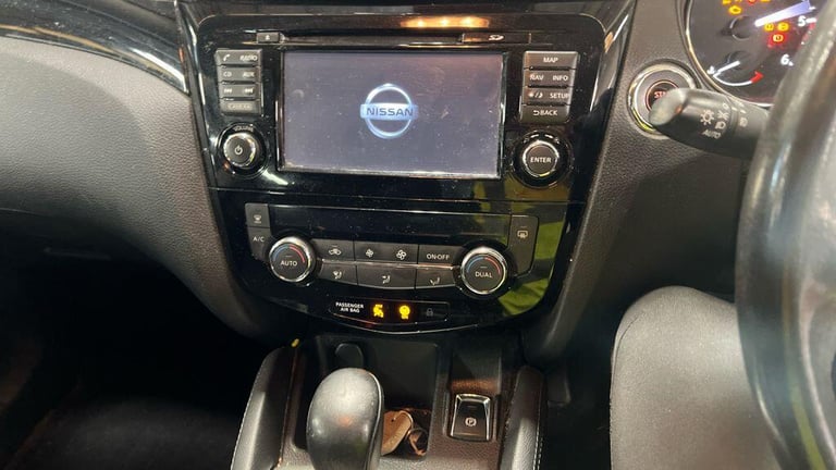 2015 Nissan Qashqai 1.6 dCi n-tec+ SUV 5dr Diesel XTRON 2WD Euro 6 (s/s) (130 ps) HATCHBACK Diese...