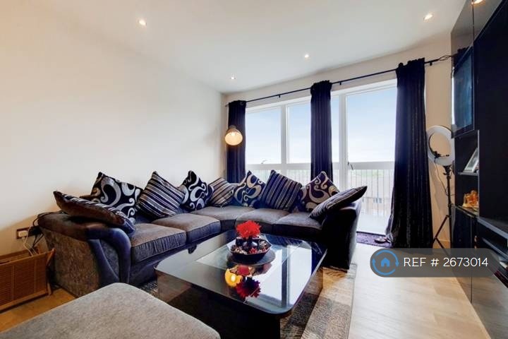 2 bedroom flat in Lyon Road, Harrow, HA1 (2 bed) (#2673014)