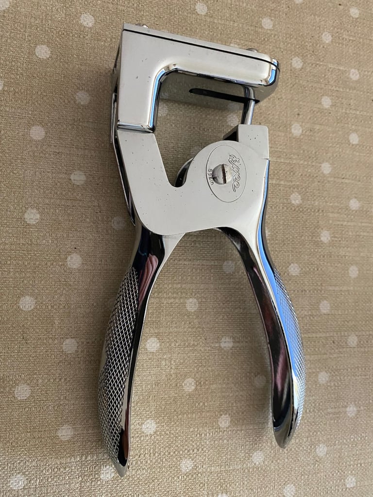 Cigar Cutter Ewee