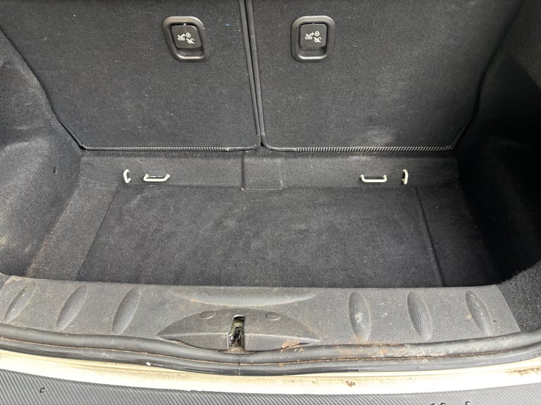Mini Cooper, Hatchback, 2010, Manual, 1598 (cc), 3 doors